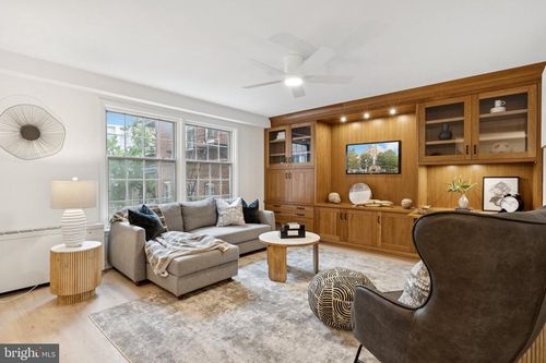 204-1880 Columbia Rd Nw, WASHINGTON, DC, 20009-5125 | Card Image