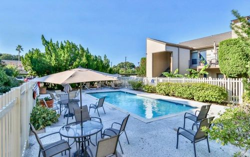 7007 N Holiday Drive, Galveston, TX, 77550 | Card Image