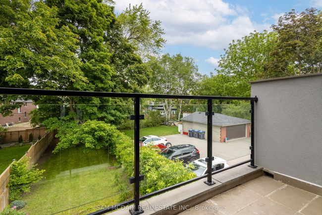 35A Broadview Ave, House attached with 3 bedrooms, 5 bathrooms and 2 parking in Mississauga ON | Image 16