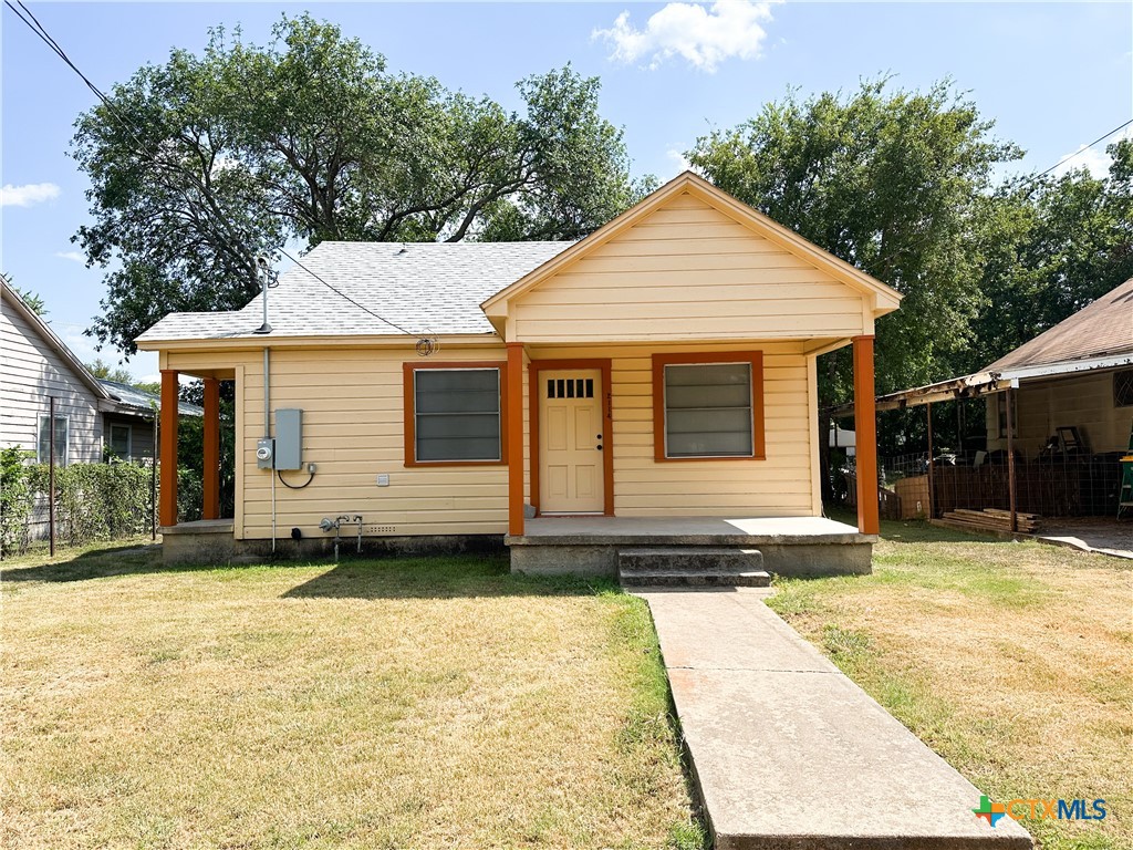 Saunders St, Gatesville, TX 76528