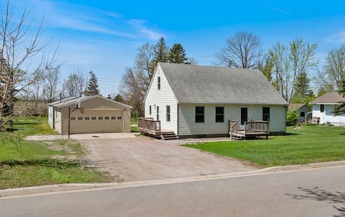 305 Lorrain St, Milroy, MN, 56263-6001 | Card Image
