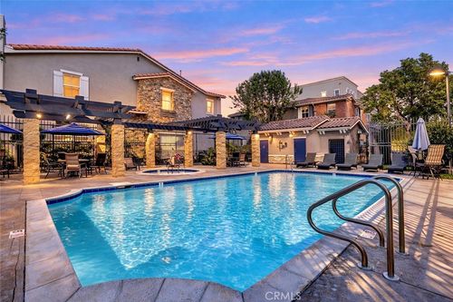 unit-2-2245 Rolling River Ln, Simi Valley, CA, 93063-2967 | Card Image