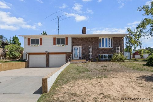 5409 Hilltop Ave, Cheyenne, WY, 82009-4502 | Card Image