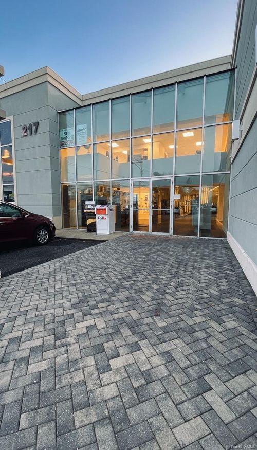 ste-101-217 Merrick Rd, Amityville, NY, 11701-3449 | Card Image