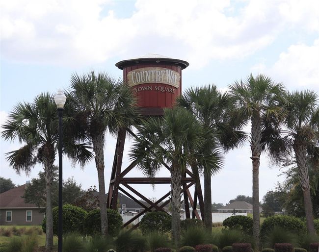 24350 Sw 18 Th Ln, House other with 3 bedrooms, 2 bathrooms and null parking in NEWBERRY FL | Image 13