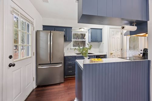 101 Saxonville Rd, Saint Helena Island, SC, 29920-6212 | Card Image