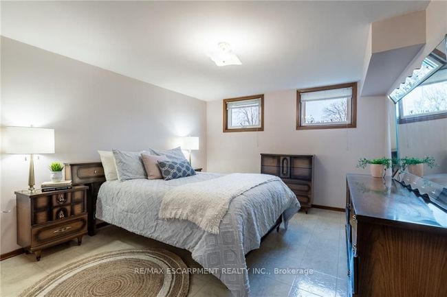 19 Carpenter Ave, House other with 4 bedrooms, 2 bathrooms and 3 parking in Stoney Creek ON | Image 33
