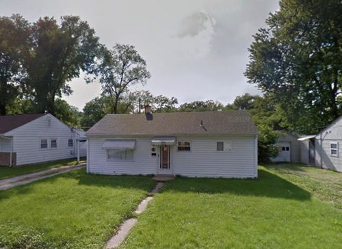 1112 Lilac Dr, Belleville, IL, 62220-3336 | Card Image