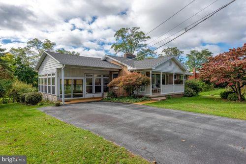 5009 Irene Drive, HARRISBURG, PA, 17112 | Card Image