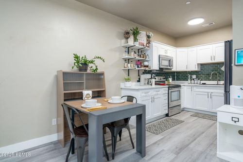 c201-1059 S 500 E, Heber City, UT, 84032-4531 | Card Image