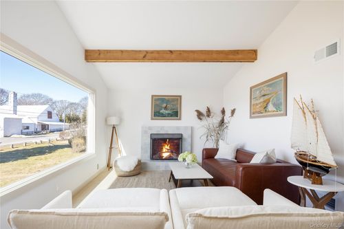 2845 Hobart Rd, Southold, NY, 11971-1595 | Card Image