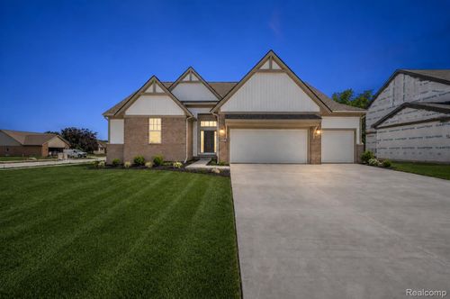 28324 Nadia Ln, New Baltimore, MI, 48047-4958 | Card Image