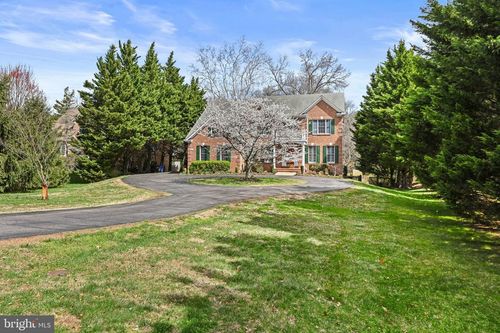 1831 Beulah Rd, VIENNA, VA, 22182-3402 | Card Image