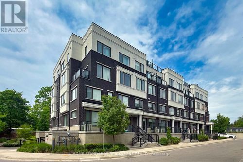 31-200 Alex Gardner Cir, Aurora, ON, L4G3G5 | Card Image