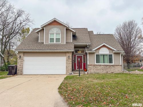 106 Oakmoor Drive, East Peoria, IL, 61611 | Card Image