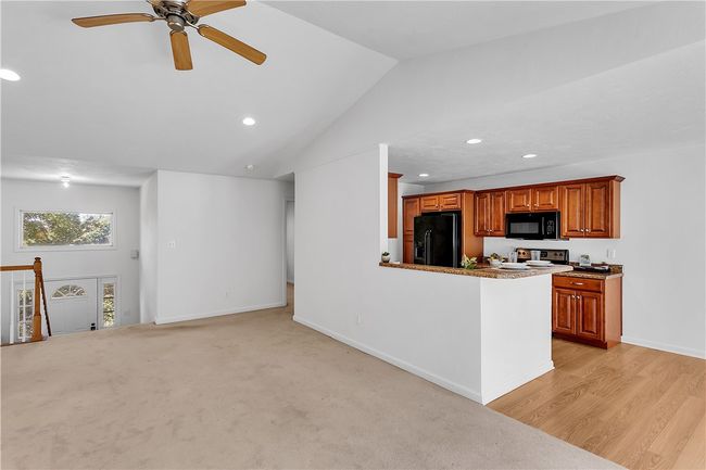 106 Cougar Ln, House other with 4 bedrooms, 3 bathrooms and 4 parking in Claridge PA | Image 9