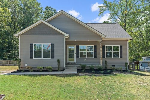 2334 C C C Rd, Dickson, TN, 37055-4220 | Card Image