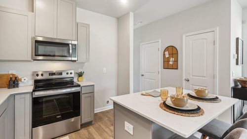 755 Ashbrook Dr, Lebanon, TN, 37087-4877 | Card Image