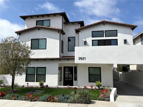 b-2621 Gates Ave, Redondo Beach, CA, 90278-2217 | Card Image