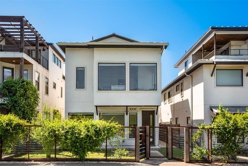 1009 E 12th St, Austin, TX, 78702-1029 | Card Image