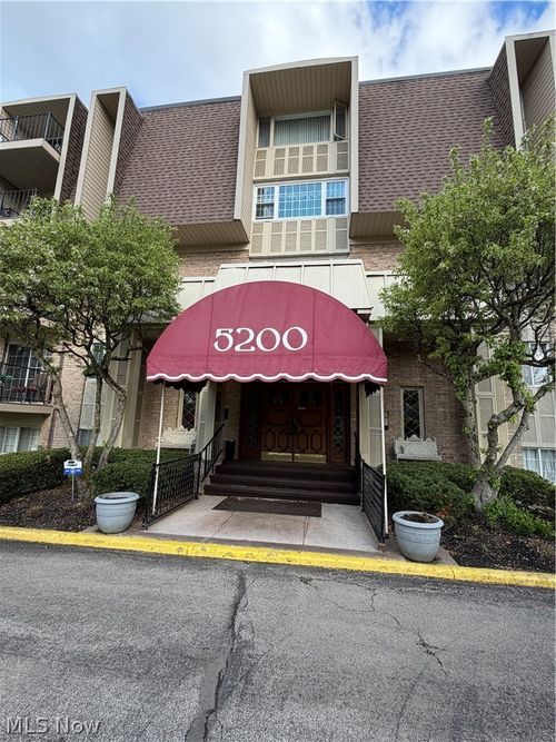 505-5200 West Blvd, Youngstown, OH, 44512-2530 | Card Image