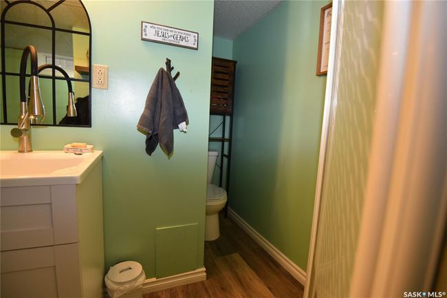 405 1 St St W, House other with 4 bedrooms, 2 bathrooms and 2 parking in Nipawin SK | Image 34