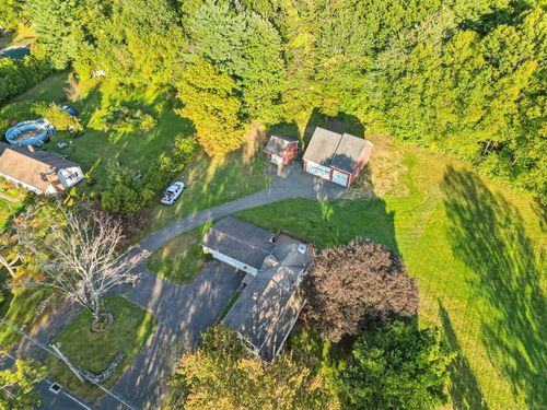 880 Newgate Rd, West Suffield, CT, 06093-3002 | Card Image