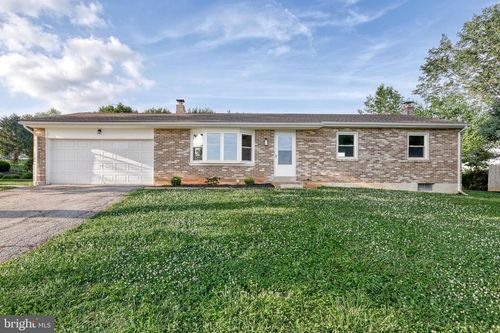 26 Independence Dr, NEW FREEDOM, PA, 17349-9421 | Card Image