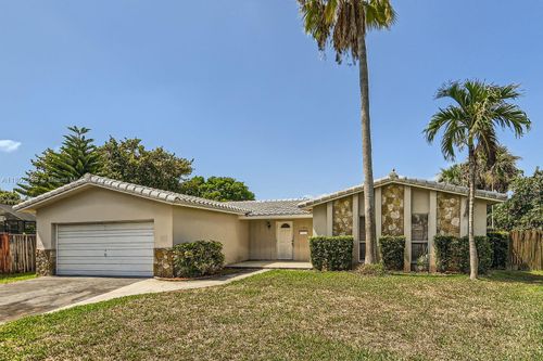 10950 Nw 38th Ct, Coral Springs, FL, 33065-2702 | Card Image