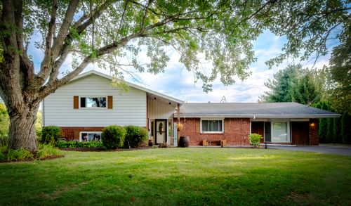 22115 Grenadier Dr, Marengo, IL, 60152-9672 | Card Image