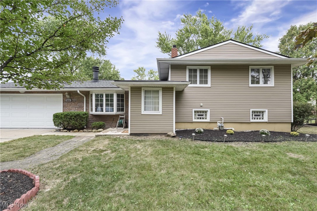 Meadow Ln, Bedford Heights, OH 44146