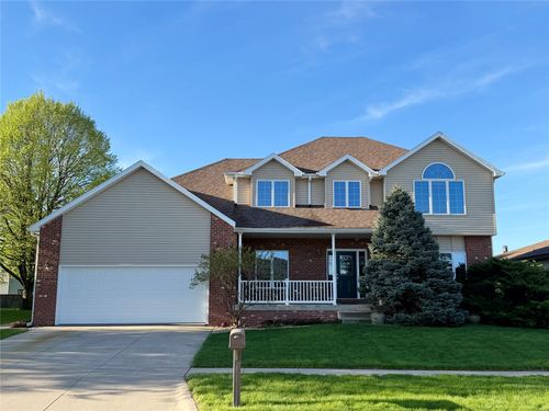 2309 N 7th Avenue Place E, Newton, IA, 50208 | Card Image