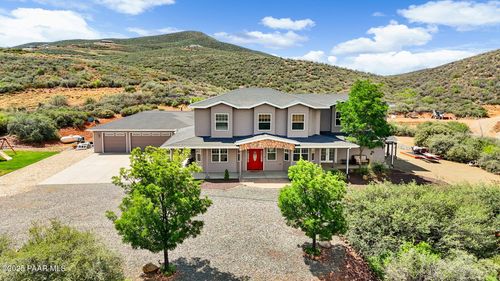 930 Kerasi Ct, Dewey-Humboldt, AZ, 86327-7411 | Card Image