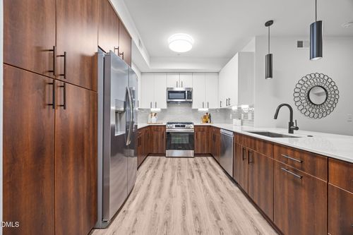 308-615 W Peace St, Raleigh, NC, 27605-1519 | Card Image