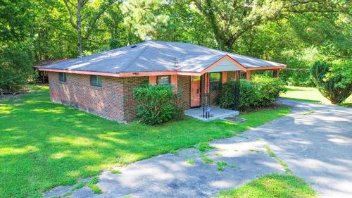 8014 Bork Memorial Dr, Ooltewah, TN, 37363-7056 | Card Image