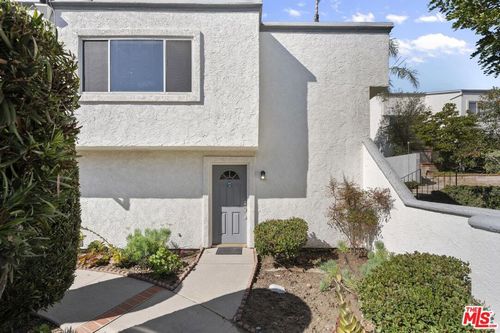 j-18515 Mayall St, Northridge, CA, 91324-1429 | Card Image