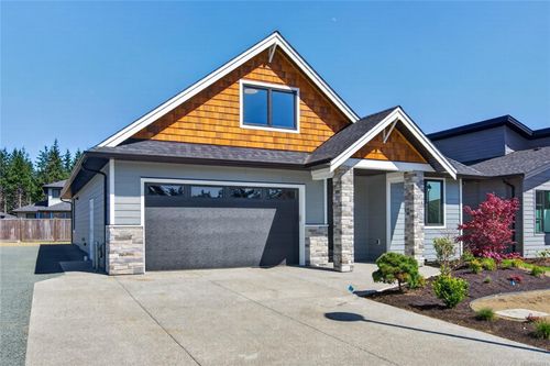 758 Sitka St, Campbell River, BC, V9H0G4 | Card Image