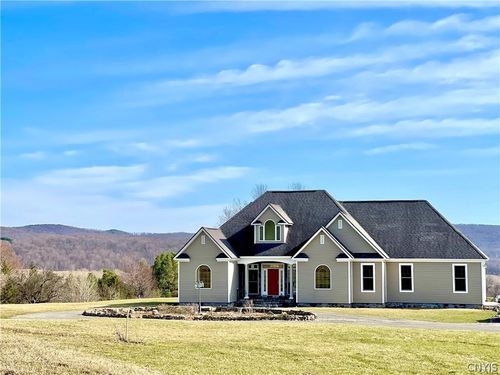 1018 W State Rd, Cortland, NY, 13045-8847 | Card Image