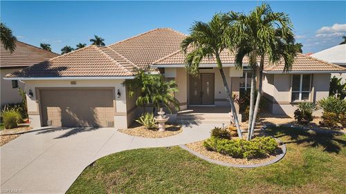 718 Antalya Ct, PUNTA GORDA, FL, 33950-8001 | Card Image