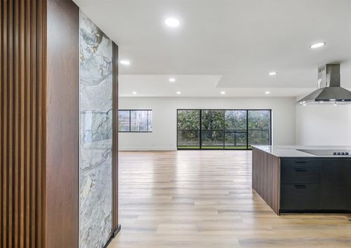 a204-2929 Buffalo Speedway, Houston, TX, 77098-1720 | Card Image