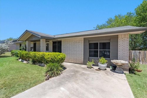 1304 Amy St, George West, TX, 78022-3528 | Card Image