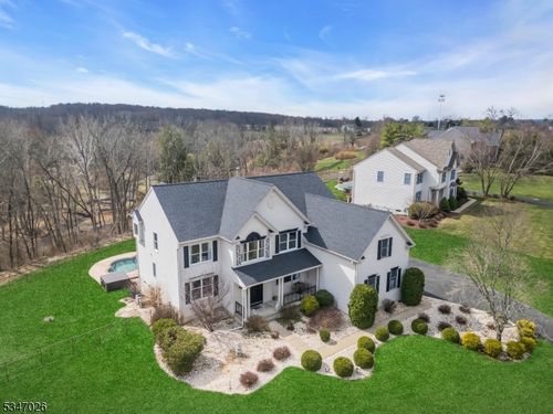 7 Rose Run, Lambertville, NJ, 08530-3521 | Card Image