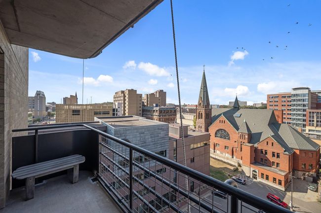 Balcony | Image 18