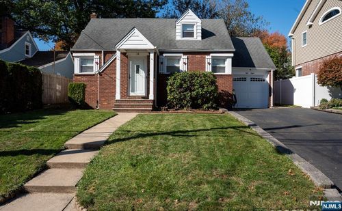 58 Elm St, Dumont, NJ, 07628-3221 | Card Image