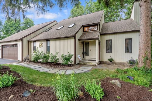 6310 Yulewood Cir, Cicero, NY, 13039-8829 | Card Image