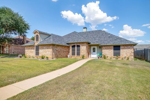 105 Shorewood Pl, Joshua, TX, 76058-6101 | Card Image