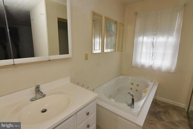 106 Waterview Dr, House other with 3 bedrooms, 2 bathrooms and null parking in Capon Bridge WV | Image 33