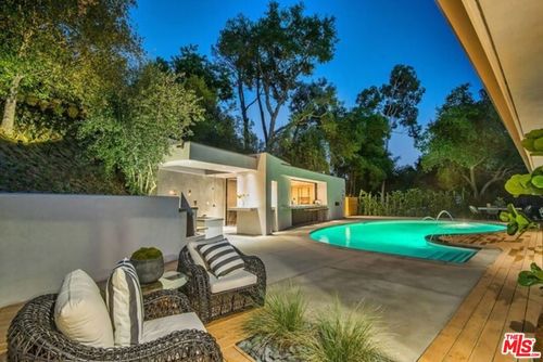 16957 Mooncrest Dr, Encino, CA, 91436-3508 | Card Image