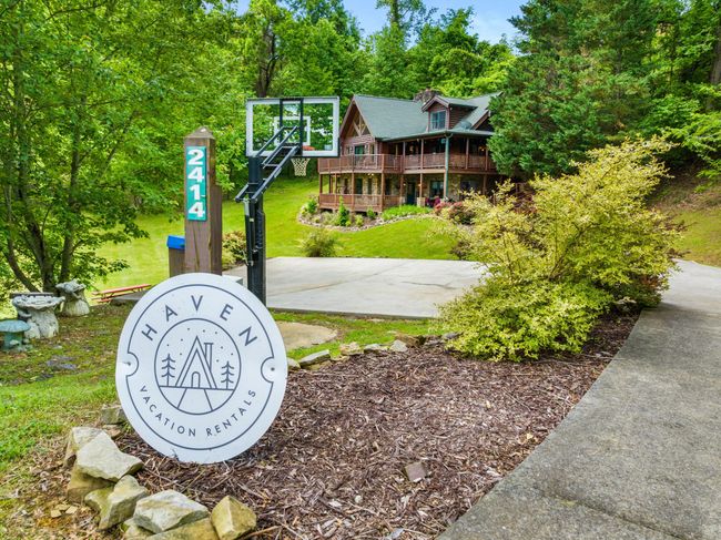 2414 Walnut Cove Way, House other with 4 bedrooms, 6 bathrooms and null parking in Sevierville TN | Image 67