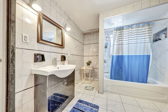 18 Demarco Blvd, House other with 4 bedrooms, 2 bathrooms and 4 parking in Toronto ON | Image 14